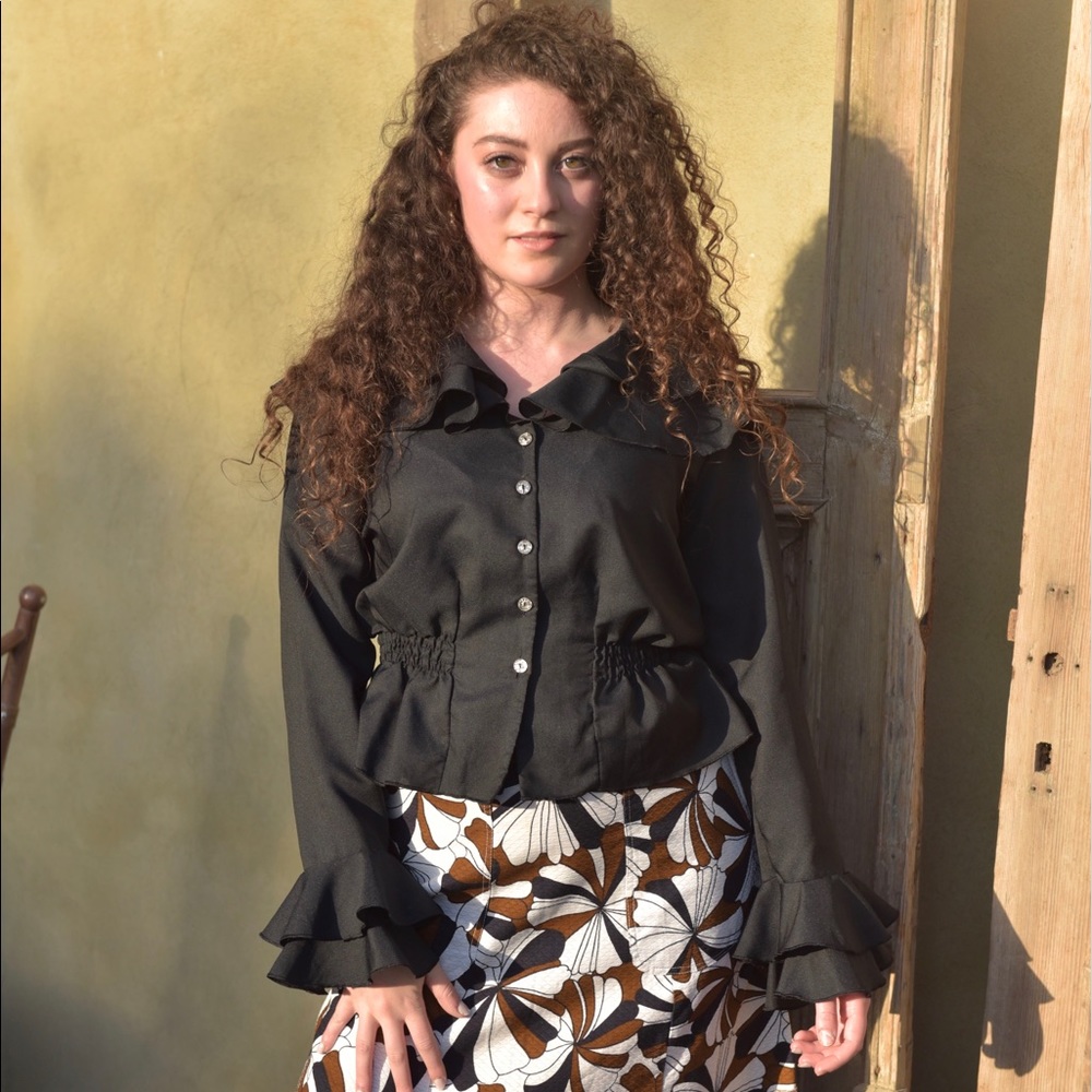 1970s Vintage Black Ruffle Button Down Blouse - Picture 2 of 8